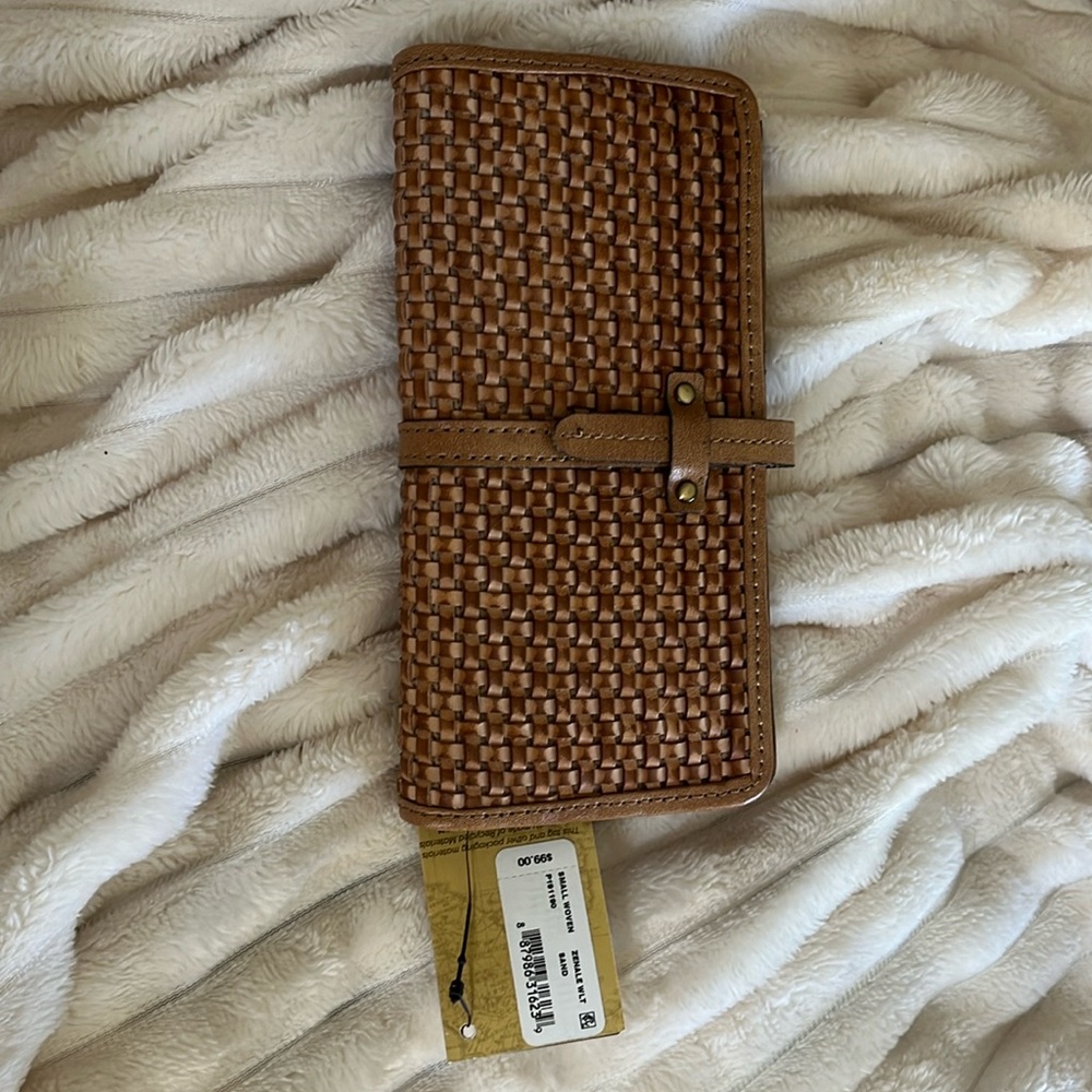 NWTS Patricia Nash Small Woven Zenale wallet in sand
